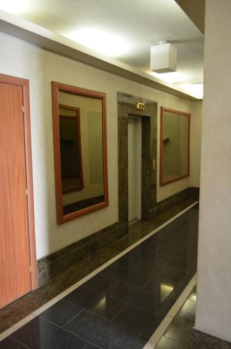 Luxury Apartment With A Balcony And View In Riga Old Town Eksteriør bilde