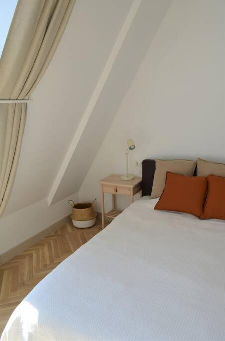 Luxury Apartment With A Balcony And View In Riga Old Town Eksteriør bilde