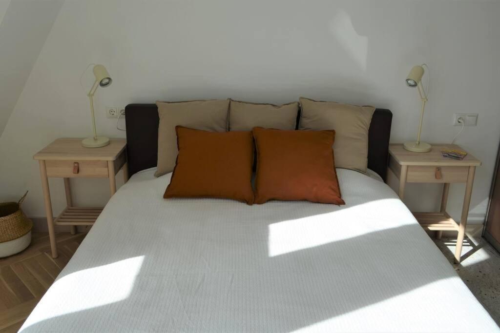 Luxury Apartment With A Balcony And View In Riga Old Town Eksteriør bilde