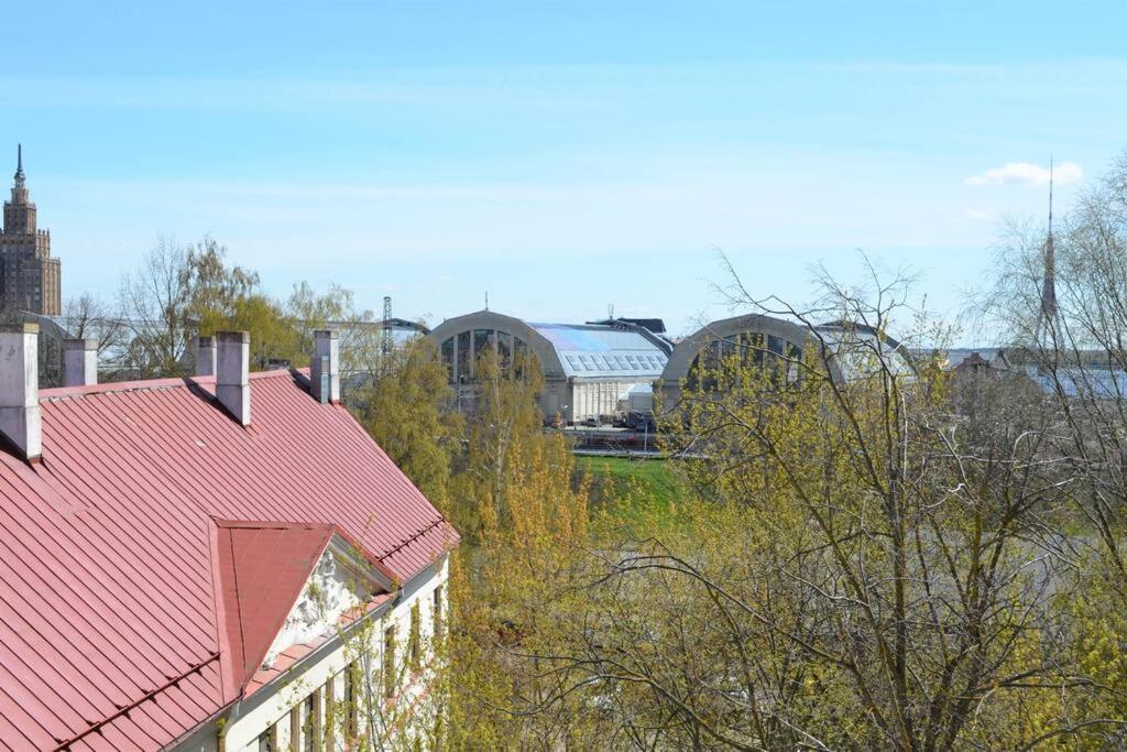 Luxury Apartment With A Balcony And View In Riga Old Town Eksteriør bilde